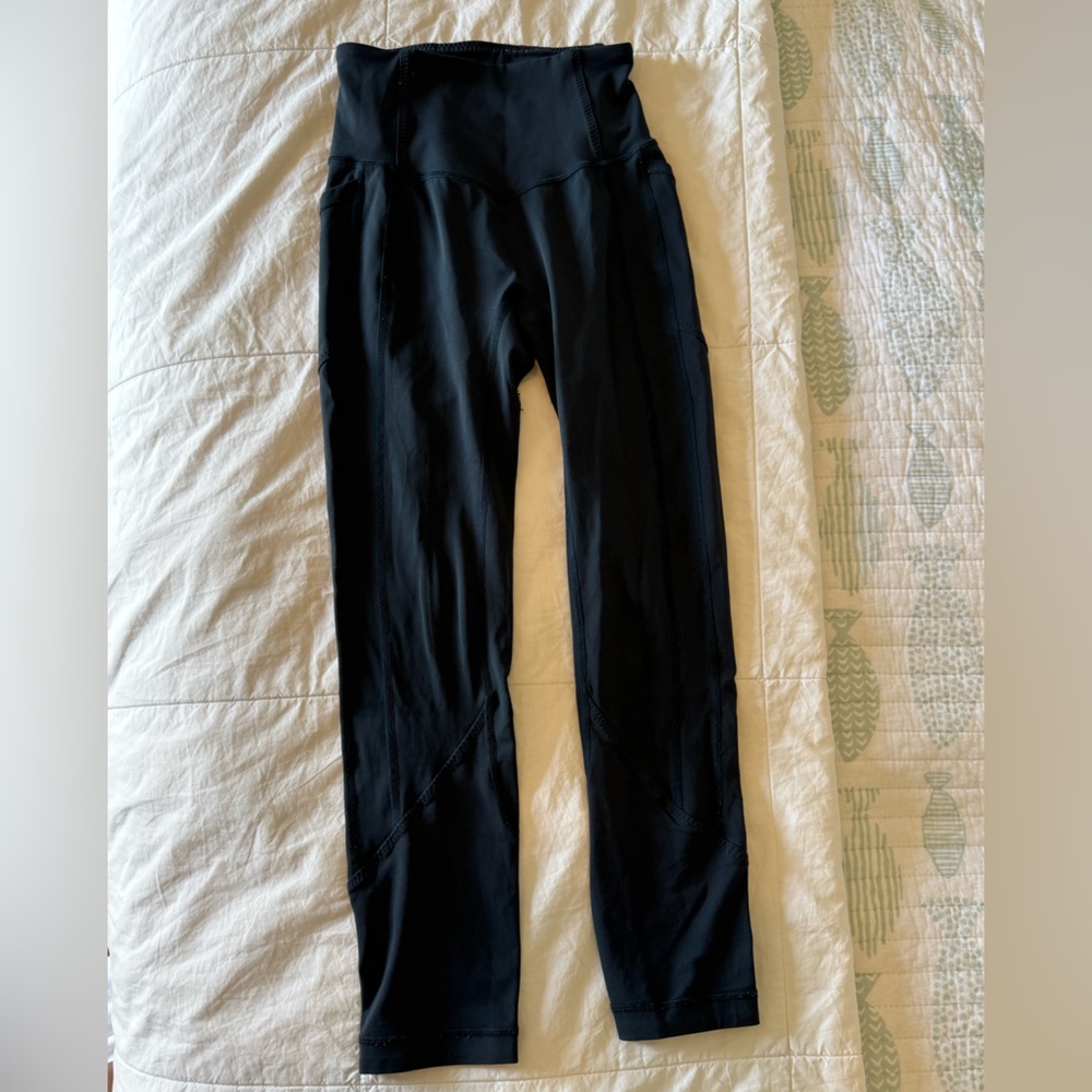 Lululemon All The Right Places 23” Crop leggings, size 2, navy with pockets